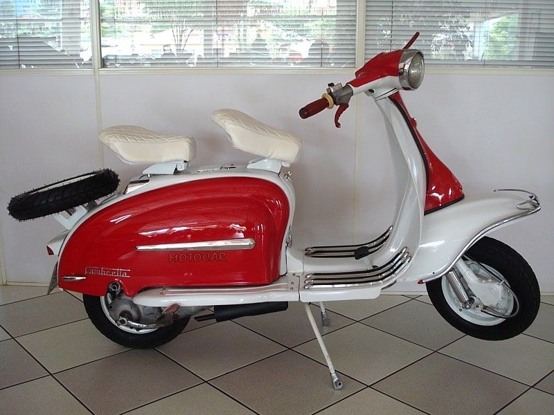 Motocar Motos - Lambretta LI (Ano 65) - A moto mais antiga que a Motocar possui, ano 1965.Na poca fazia grande sucesso entre os jovens, no s no Brasil.